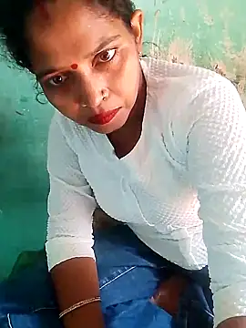 Snapshot of Chandrakanta-Devi chatting on October 4, 9:07 am Chandrakanta-Devi online show from October 4, 9:07 am