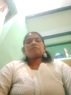 Snapshot of Chandrakanta-Devi chatting on October 20, 4:29 pm Chandrakanta-Devi online show from October 20, 4:29 pm