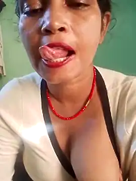 Snapshot of Chandrakanta-Devi chatting on October 31, 9:10 am Chandrakanta-Devi online show from October 31, 9:10 am