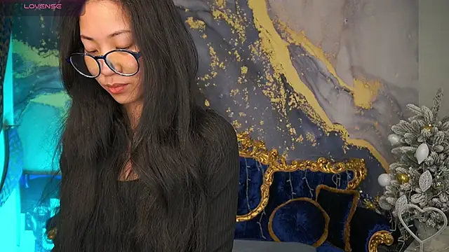 Snapshot of Yen_Star chatting on February 22, 8:51 pm Yen Star online show from February 22, 8:51 pm