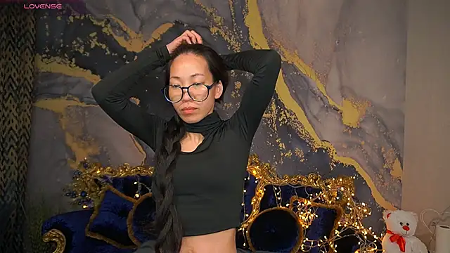 Snapshot of Yen_Star chatting on March 20, 8:14 pm Yen Star online show from March 20, 8:14 pm