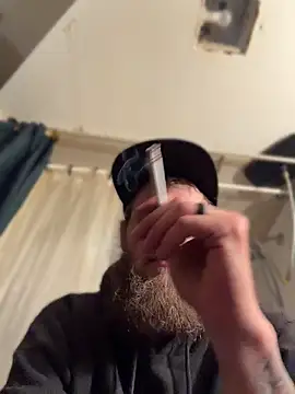high3ndlowlife online show from April 20, 7:48 pm