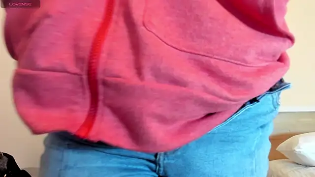 Snapshot of BellaNixs chatting on September 10, 2:44 am BellaNixs online show from September 10, 2:44 am