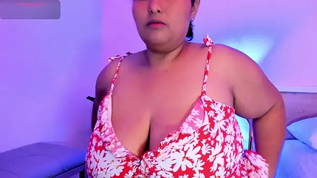 Snapshot of BellaNixs chatting on September 16, 2:56 am BellaNixs online show from September 16, 2:56 am