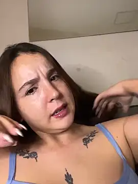m0ranguinh0s2 online show from May 24, 1:43 am