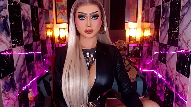 IndestructibleLily online show from December 4, 1:26 am