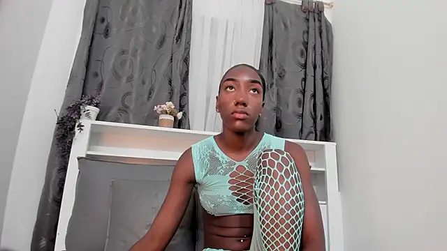 Mistt Mia online show from October 21, 7:03 pm