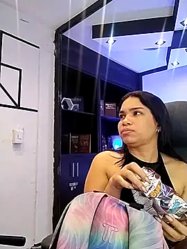 SamaraAnders  online show from March 7, 5:04 am