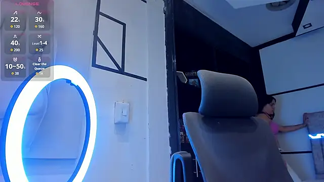 SamaraAnders  online show from April 22, 4:59 am