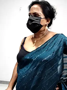 mallu-lover online show from April 21, 5:17 pm