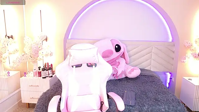 amy miller1 online show from March 8, 12:09 pm