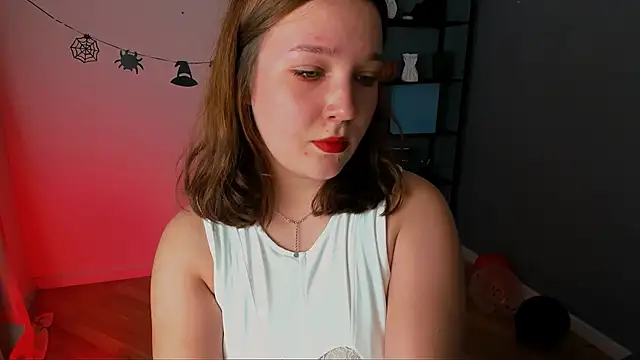 Snapshot of JaneByrd chatting on October 28, 2:42 pm JaneByrd online show from October 28, 2:42 pm