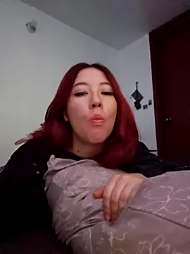 lunnaa  online show from November 23, 5:07 am