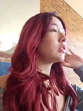 lunnaa  online show from February 25, 3:54 pm