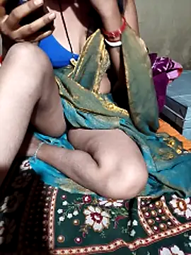 Snapshot of desimalai28 chatting on May 3, 6:14 pm desimalai28 online show from May 3, 6:14 pm