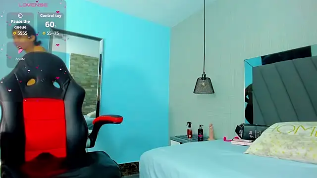 ALISSON BARKER online show from October 4, 12:25 pm