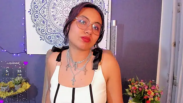 Snapshot of Nova_allen chatting on September 22, 11:18 pm Nova allen online show from September 22, 11:18 pm