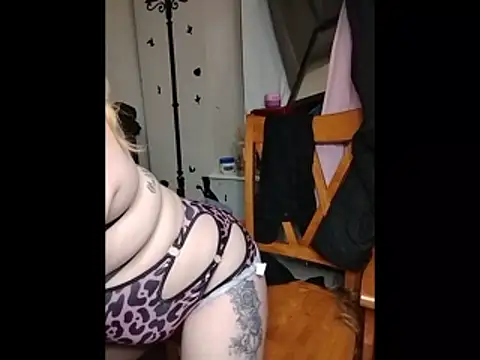 Snapshot of NastyNicole247 chatting on January 14, 2:39 am NastyNicole247 online show from January 14, 2:39 am