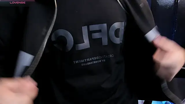 Eryonbradley online show from November 7, 11:21 am