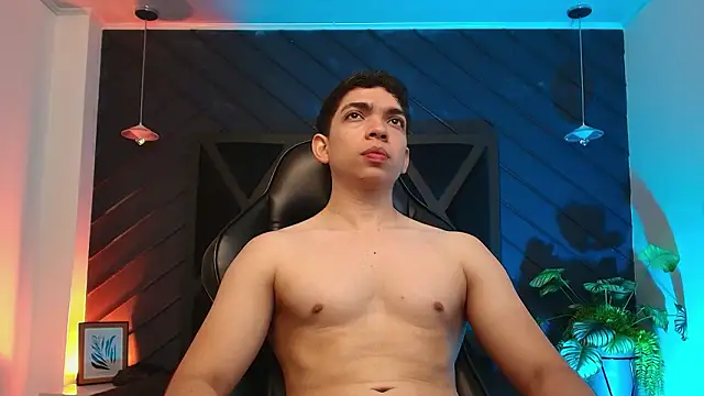 Eryonbradley online show from March 18, 12:19 pm