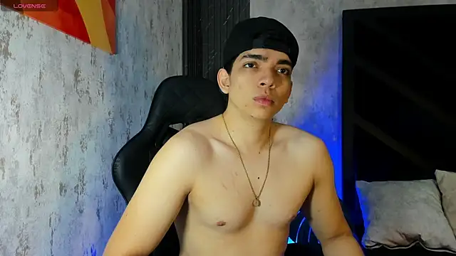 Eryonbradley online show from May 29, 12:08 am