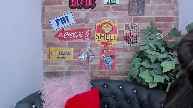 misss luxury online show from November 25, 10:59 am