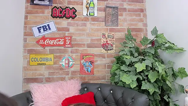 misss luxury online show from January 10, 11:01 am