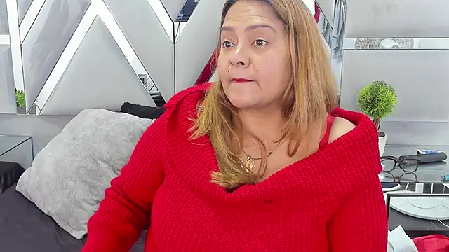 MonzerratBoyer online show from April 18, 7:58 pm