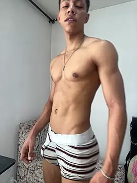Snapshot of RickyEbony chatting on May 24, 3:28 pm RickyEbony online show from May 24, 3:28 pm