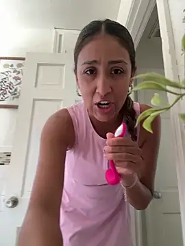 Snapshot of Sonnysoles chatting on October 17, 6:10 pm Sonnysoles online show from October 17, 6:10 pm