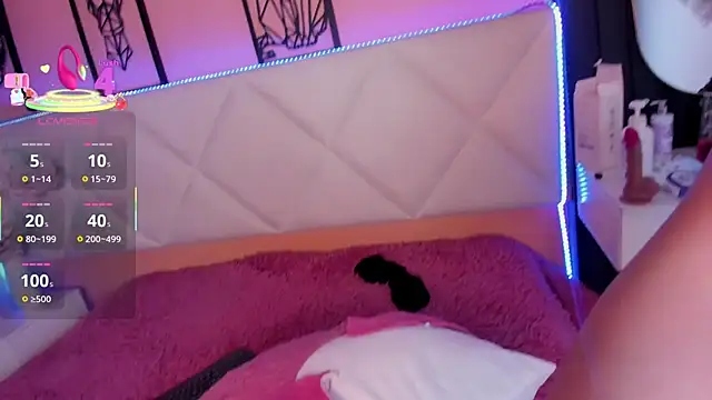 Snapshot of veronica_hill_ chatting on November 18, 7:13 am veronica hill online show from November 18, 7:13 am