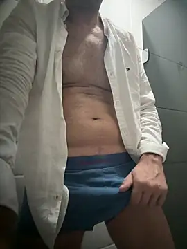 Snapshot of Sedutor420 chatting on October 18, 3:42 am Sedutor420 online show from October 18, 3:42 am