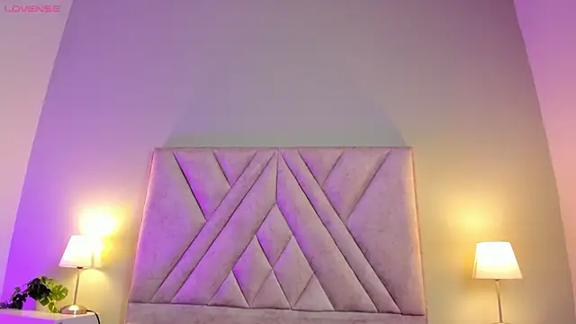 victoria becker  online show from April 6, 11:44 am