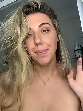 louiseberkeley online show from April 24, 2:41 pm