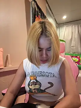 Kath C online show from October 3, 7:38 am