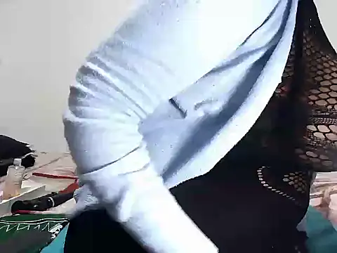 BigPussy10xx online show from June 9, 3:29 am
