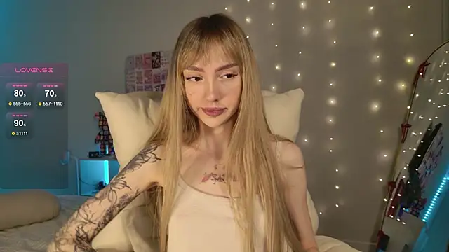 Lunainnk online show from January 19, 1:31 am