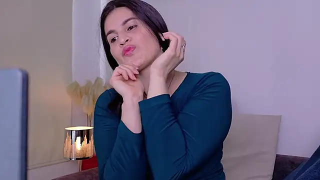 lizdevine online show from September 24, 3:04 pm