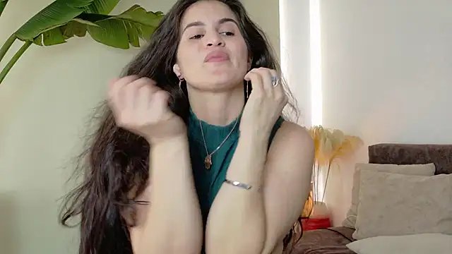 lizdevine online show from October 17, 6:43 pm