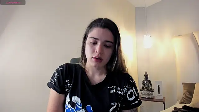 Snapshot of MiaVillalobos chatting on October 8, 11:52 am MiaVillalobos online show from October 8, 11:52 am