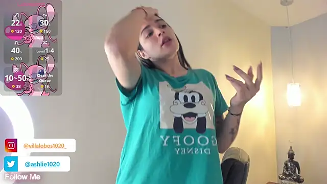 Snapshot of MiaVillalobos chatting on October 9, 12:03 pm MiaVillalobos online show from October 9, 12:03 pm