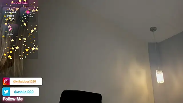 Snapshot of MiaVillalobos chatting on October 29, 12:07 pm MiaVillalobos online show from October 29, 12:07 pm