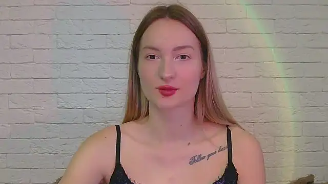 Snapshot of Alice_Sweet_01 chatting on November 17, 1:39 pm Alice Sweet 01 online show from November 17, 1:39 pm