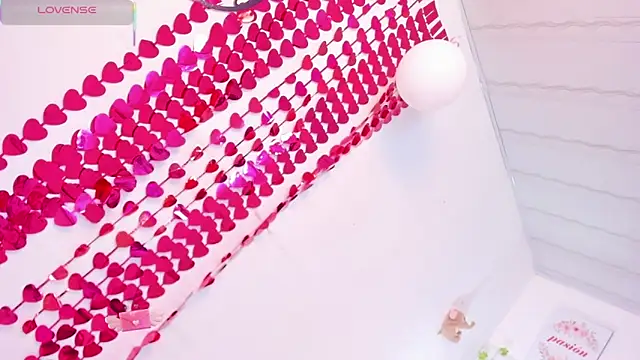 ScarlettVell online show from January 12, 7:30 pm