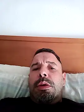 Snapshot of Feistysausage chatting on October 26, 11:05 am Feistysausage online show from October 26, 11:05 am