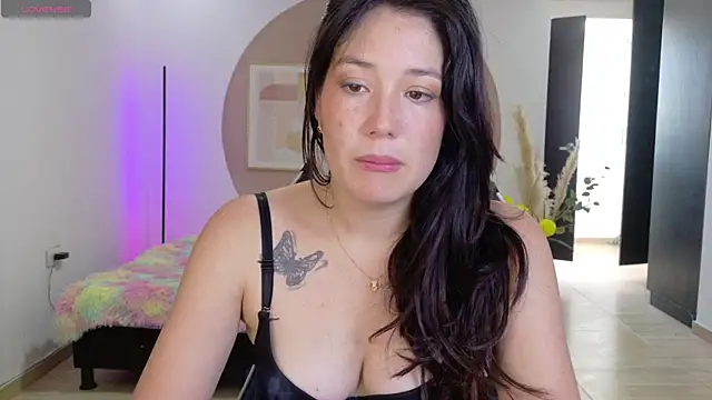 Snapshot of Eliih_01 chatting on June 10, 6:07 pm Eliih 01 online show from June 10, 6:07 pm