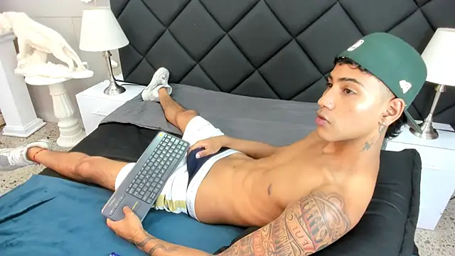 Denis Carpenter online show from November 26, 7:48 pm