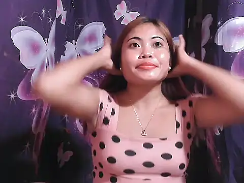 Hot Samantha4u online show from April 21, 1:42 am