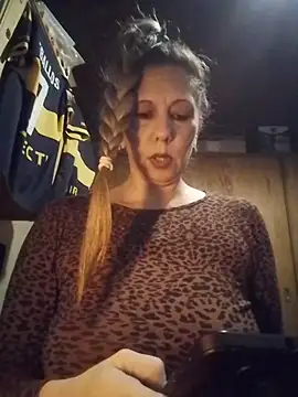 Snapshot of bellarubia chatting on July 8, 1:26 pm bellarubia online show from July 8, 1:26 pm