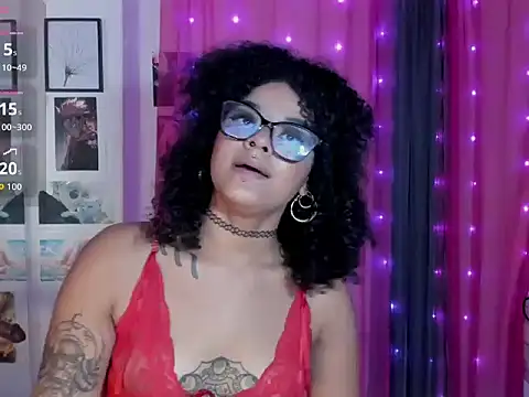 Snapshot of Darkflama1 chatting on September 29, 4:56 pm Darkflama1 online show from September 29, 4:56 pm